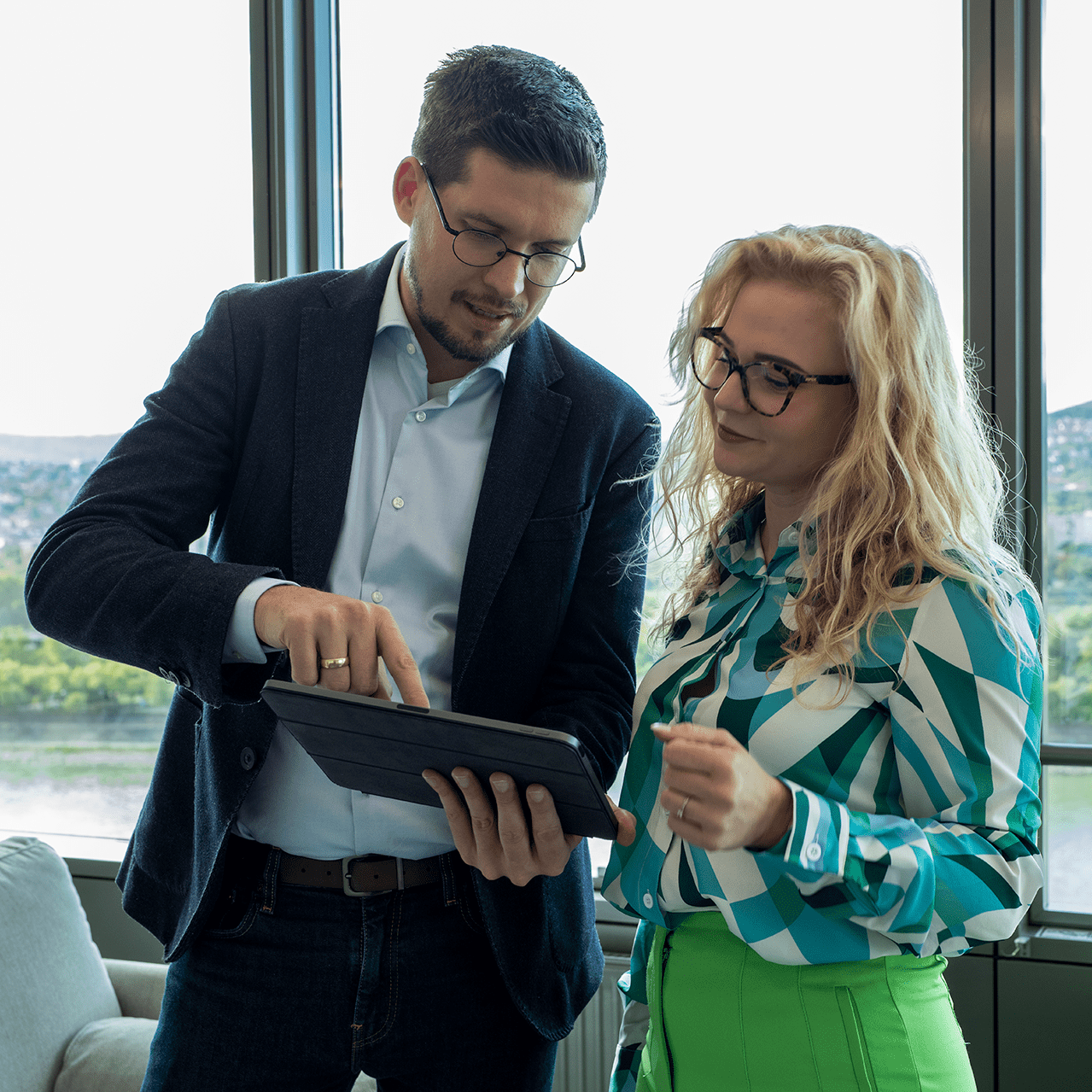 szolgaltatasok_hatter