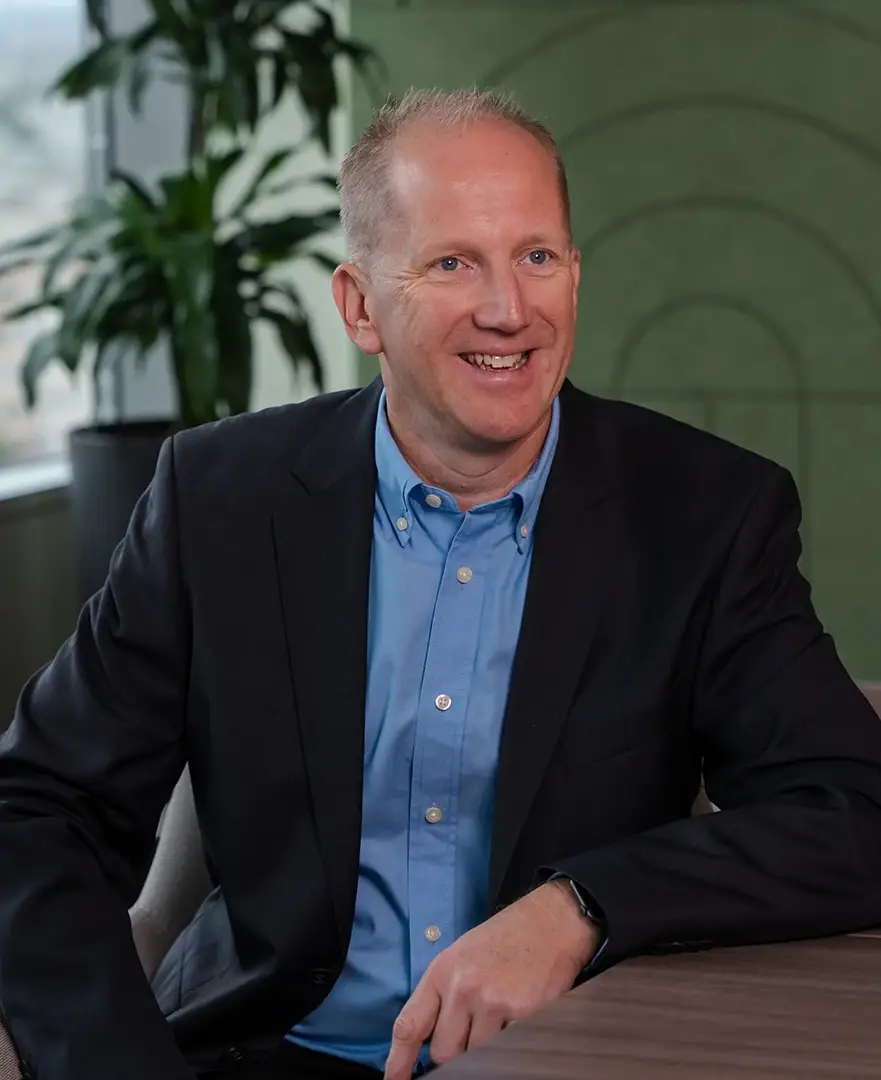 Services_Hero_B_mobil